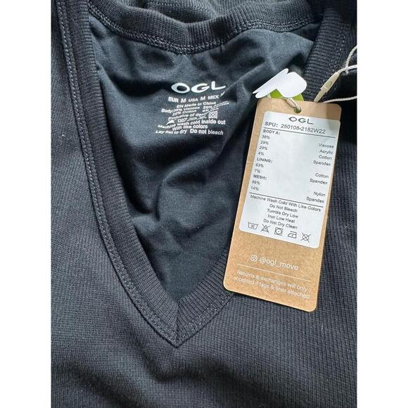 NWT OGL Tank Top Size M Black Ribbed Cropped Built-in Bra Athleisure - Picture 5 of 5